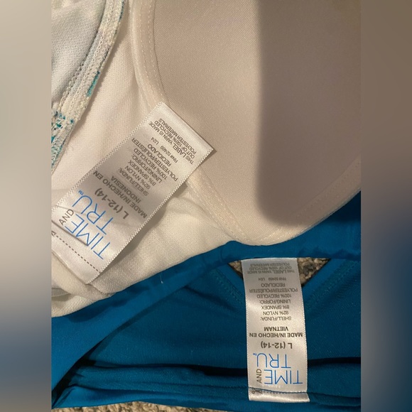 Beautiful pair of mix and match NWT high waisted old the shoulder swim suits - Picture 9 of 10